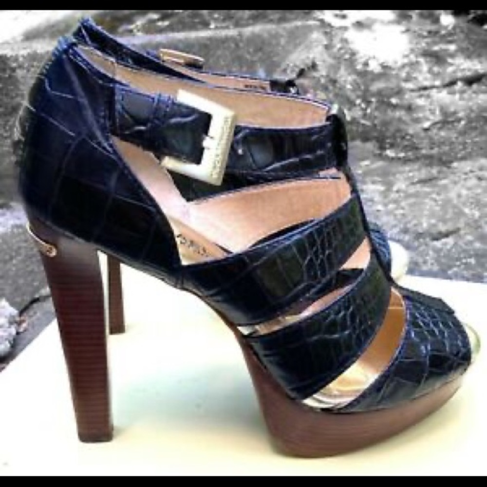 Michael Michael Kors 7-1/2 Black Heels